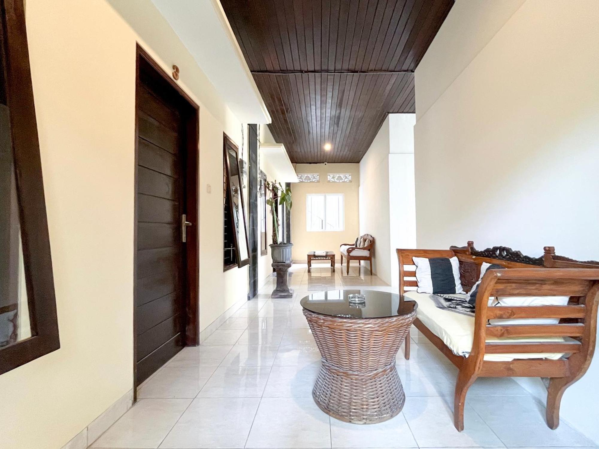 Adi Surya Guest House Seminyak Eksteriør billede